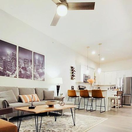 Appartamento New Stylish Getaway- 5 Mil To Uptown/3 Smart Tvs! Charlotte Esterno foto
