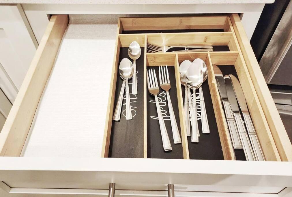 Appartamento New Stylish Getaway- 5 Mil To Uptown/3 Smart Tvs! Charlotte Esterno foto